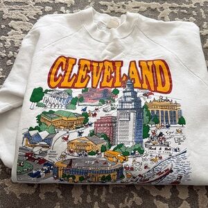 CLEVELAND Vintage White Graphic Sweatshirt